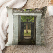 Li Garden Series: Corridors of Serenity  クッション (ブランケット)