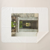 Li Garden Series: Serene Corridor  シェルパブランケット (正面(横))