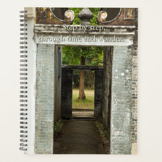 Li Garden Series: Through Ancient Gates Planner プランナー手帳 (正面)