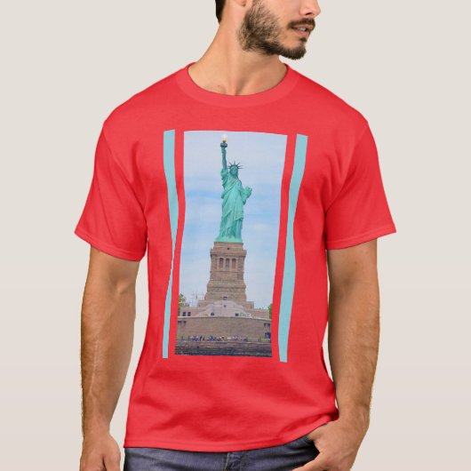 Liberty Enlightening the World Lazarus Poem Tシャツ (正面)