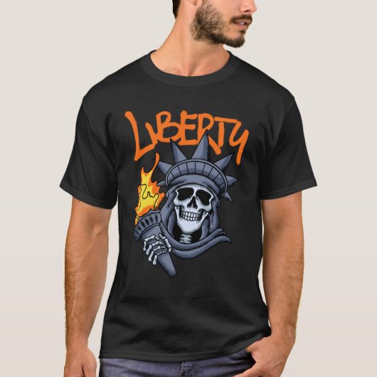 Liberty Holding Flaming streetwear Tシャツ (正面)