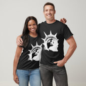 Liberty_Whiteの彫像 Tシャツ (ユニセックス)