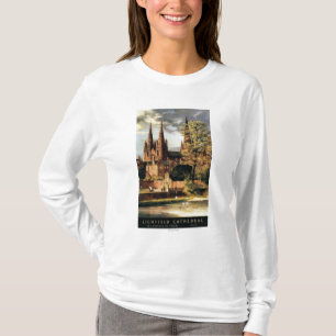 Lichfieldのカテドラルの眺め Tシャツ