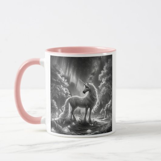 Licorne majestueuse dans une forêt enchantée. マグカップ (左)
