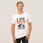 LIFE BEGINS AT THE END OF YOUR COMFORT ZONE D01 トライブレンドＴシャツ (正面全面)