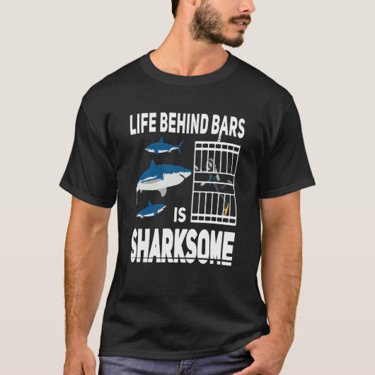 Life behind bars is sharksome Scuba Diving shark D Tシャツ (正面)