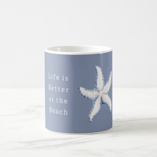 Life is Better Beach Blue White Starfish コーヒーマグカップ (中央)