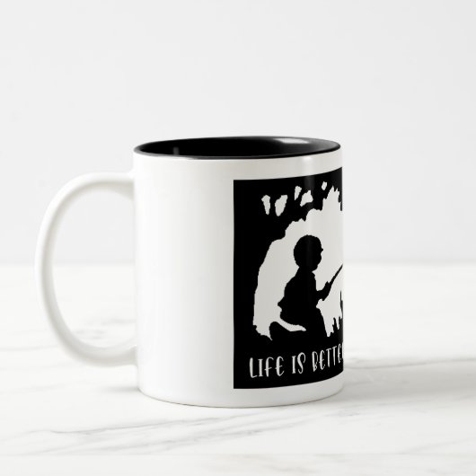 Life Is Better By The Campfire ツートーンマグカップ (左)