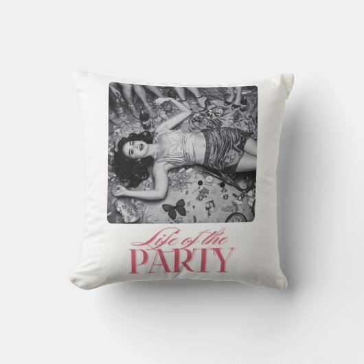 Life of the Party デザイン | バチェラー・パーティーの花嫁介添人 クッション (正面)
