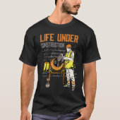 Life Under Construction Worker Men Pun Sarcastic Tシャツ (正面)