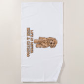 Lifeis Better With A Cavapoo -おもしろい犬恋人1 ビーチタオル (正面)