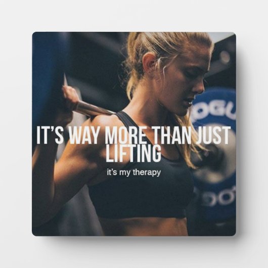 Lifting Is Myセラピー – ウィメンズジムトレーニング フォトプラーク (正面)