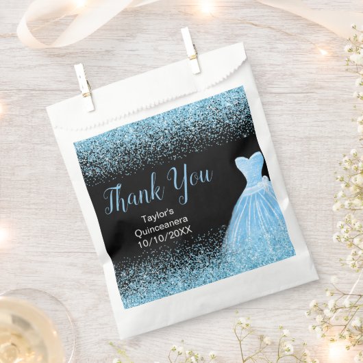 Light Blue Dress Faux Glitter Quinceanera フェイバーバッグ (クリップ留めされた状態)