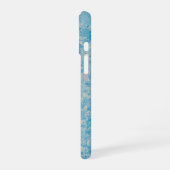 Light Blue Floral Field Phone Case iPhone 16ケース (左側面)