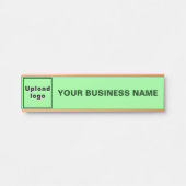 Light Greenの会社名とロゴつる サインプレート (正面)