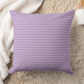 Light Purple Background with Zigzag Pattern クッション (ブランケット)