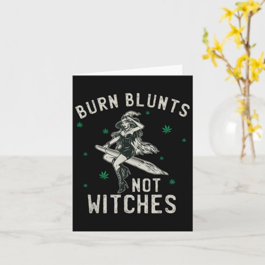 Light Up Blunts, Not Witches Funny Stoner Gifts カード (黄色い花)