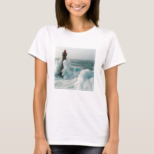 Lighthouses | Jument Lighthouse Ouessant France Tシャツ (正面)