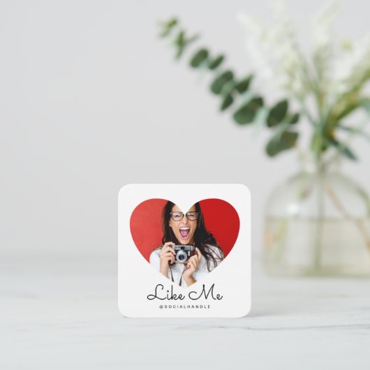 Like Me白い写真ハートフレームガーリーソーシャルメディア スクエア名刺 (スタンド正面)