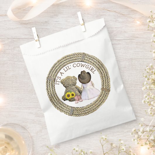 Lilの女性のカーボーイBaby Shower フェイバーバッグ (クリップ留めされた状態)