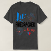 Lil' Firecrckerで7月の4thに行く Tシャツ (デザイン正面)