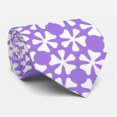 Lilac and White Modern Geometric Floral Pattern ネクタイ (ロール)