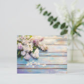 Lilacs and Daisies on Pastel Wood ポストカード (スタンド正面)