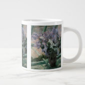 Lilacs in a window by Mary Cassatt, Lilacs in a Wi ジャンボコーヒーマグカップ (右)
