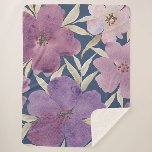 Lilacs on watercolor blue background シェルパブランケット (正面)