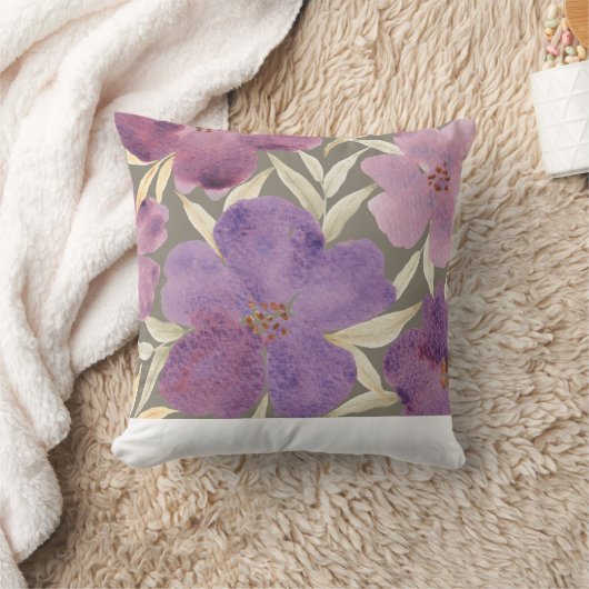 Lilas en acuarela fondo verde クッション (ブランケット)