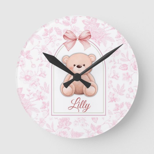 Lilly | オーダーメイド ピンクのテディベアの保育園デザイン ラウンド壁時計 (正面)