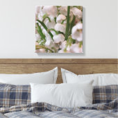 Lily of the Valley Macroの花 キャンバスプリント (インサイチュ (寝室))