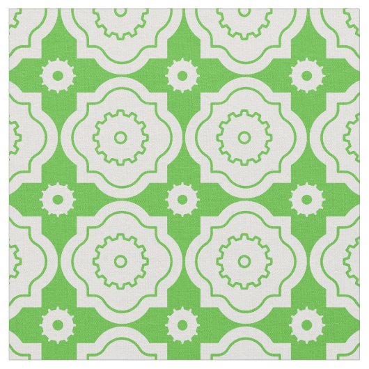 Lime Moroccan Lattice - Quatrefoil Gears Pattern ファブリック (クローズアップ)