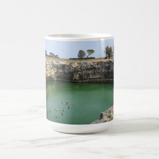 Limestone Cliffs and Emerald Waters  コーヒーマグカップ (中央)