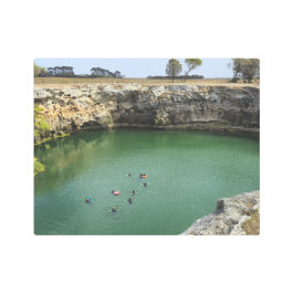 Limestone Cliffs and Emerald Waters  メタルプリント