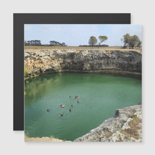 Limestone Cliffs and Emerald Waters Magnetic Card (正面/裏面)