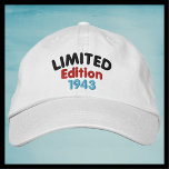 Limited Edition 1943または誕生年おもしろいレトロ 刺繍入りキャップ<br><div class="desc">限定版おもしろいレトロ刺繍野球キャップ – 帽子、1943またはあなたの誕生年。色の選択ヴィンテージユニークレトロ誕生日プレゼント老人のために。年または文字を変更する簡単サンプルのキャップは白で、刺繍色は黒、赤、青で、ライトカラーの最高のキャップに付いている。All Rights Reserved © 2023 Alan & Marcia Socolik.</div>