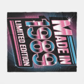 Limited Edition Retro 1989 Fleece Blanket フリースブランケット (正面(横))