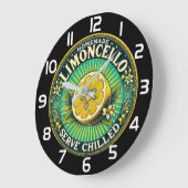 Limoncello Homemade Chilled rustic bar ラージ壁時計 (傾斜)