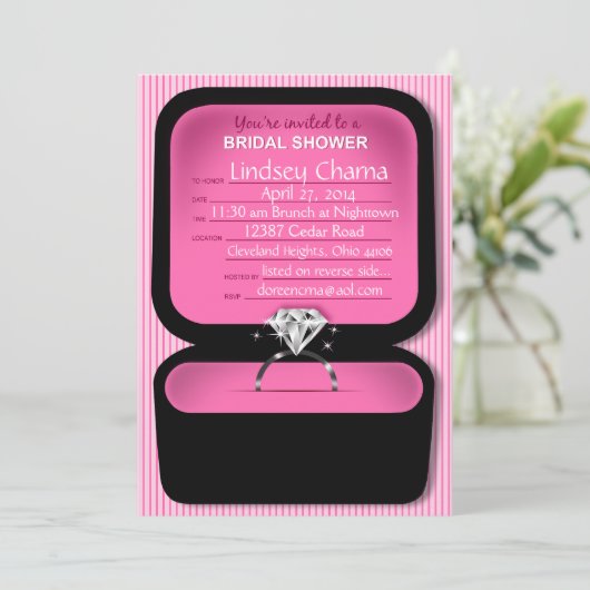 Lindseyのきらきら光るなリング箱のブライダルシャワーのピンク 招待状 (スタンド正面)