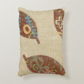 Linenテクスチ葉ャの背景に3つの アクセントクッション (正面(垂直))