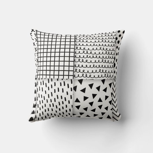 Lines pattern black and white クッション (裏面)