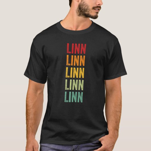 Linn County Kansas Rainbow Text Tシャツ (正面)