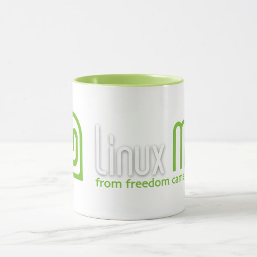 Linuxの真新しいコーヒー・マグ マグカップ (中央)