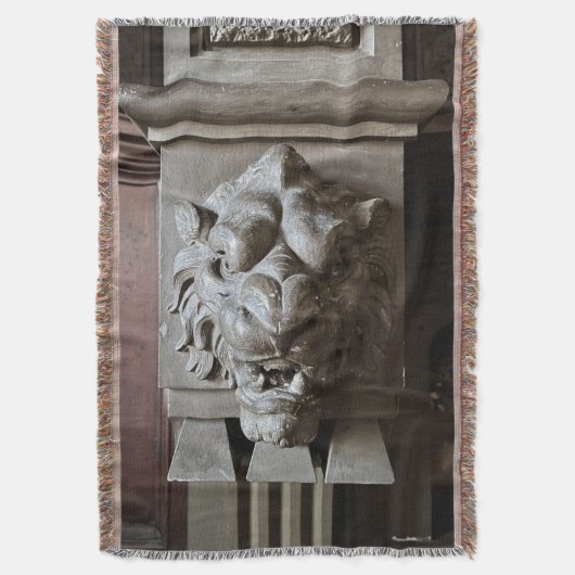 Lion Head Throw Blanket スローブランケット (正面縦)