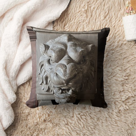 Lion Head Throw Pillow クッション (ブランケット)