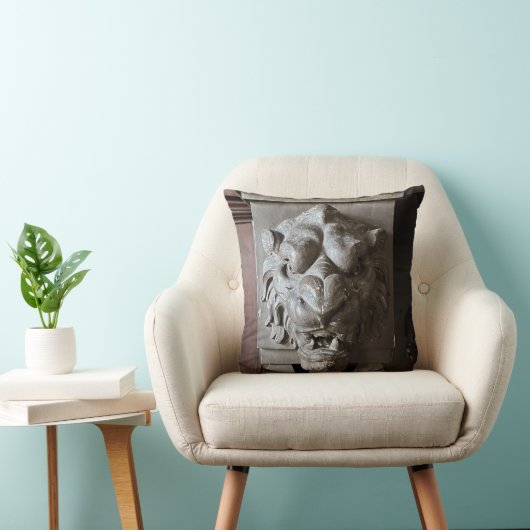 Lion Head Throw Pillow クッション (椅子)