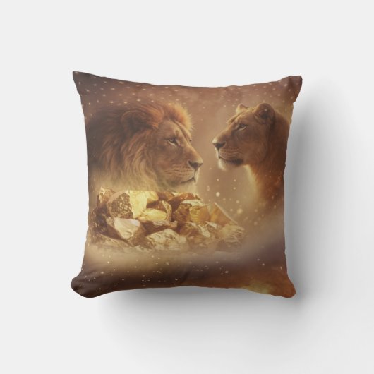 Lion & Lioness Gold Glow — Pillow クッション (正面)