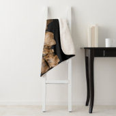 Lion Pride Drinks at the Water Hole at Night シェルパブランケット (インサイチュ)