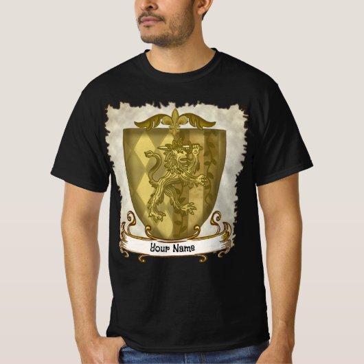 Lion Shield Family Crest Surname Tシャツ (正面)
